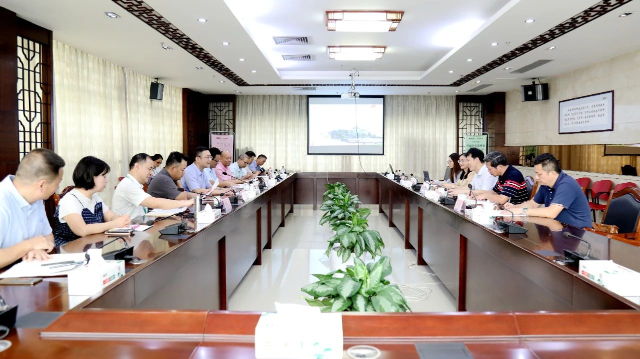 e4e4be51a47bd063f691379124f1ddcd.jpg e4e4be51a47bd063f691379124f1ddcd.jpg