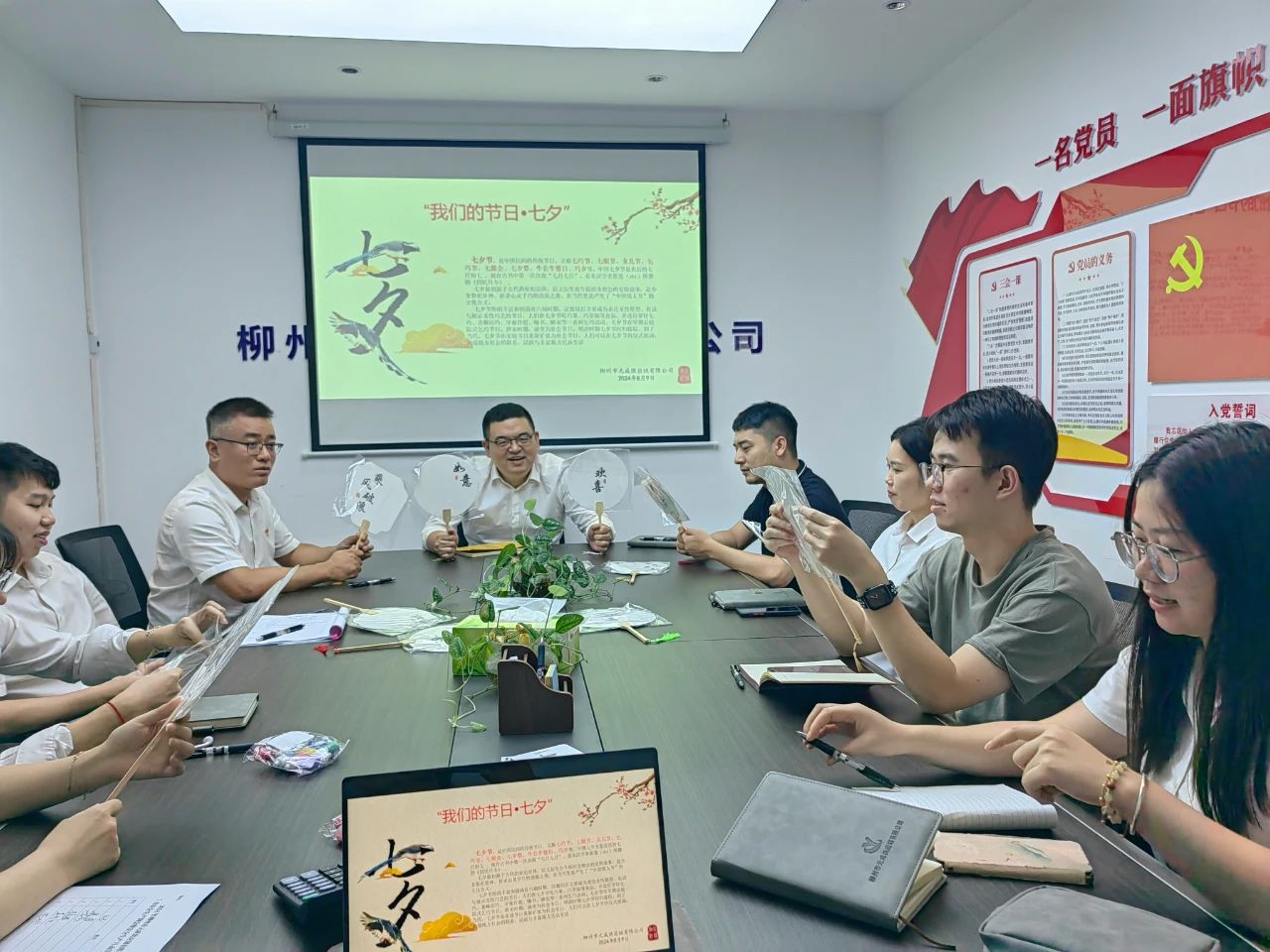 699b1f3e1c414708139b37b093c2f2ed.jpg 699b1f3e1c414708139b37b093c2f2ed.jpg